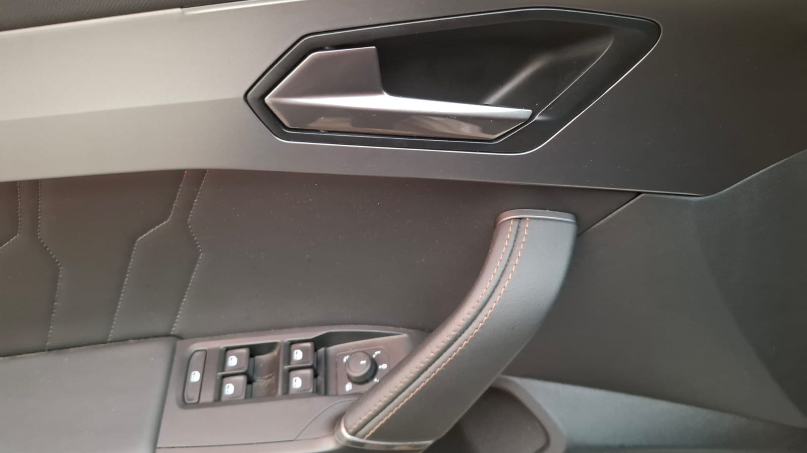 CUPRA FORMENTOR TSI 2.0 AT 2024 - Imagen 12