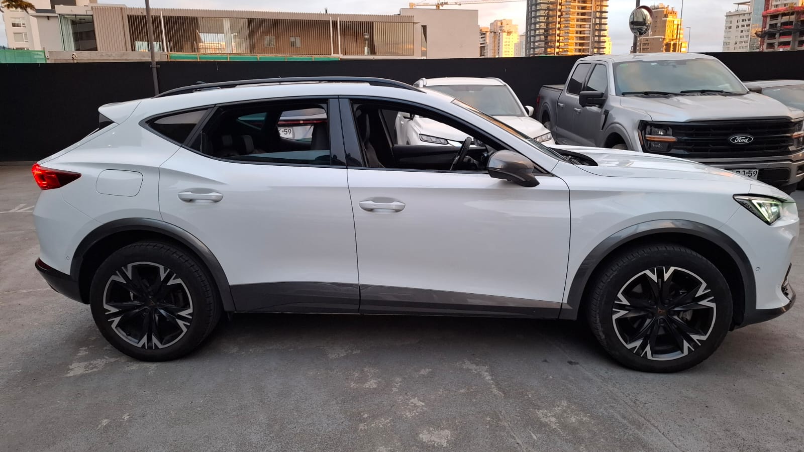 CUPRA FORMENTOR TSI 2.0 AT 2024 - Imagen 8